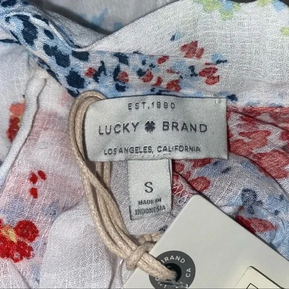 LAST CHANCE!  Lucky Brand Shirt Women's Size Small White Floral Blouse - Picture 4 of 5